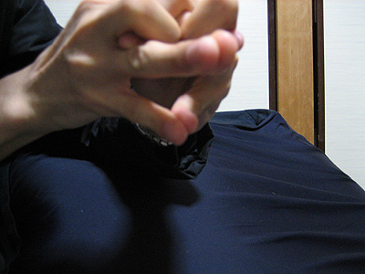 hand frog